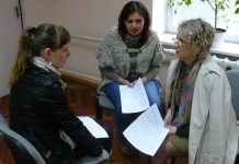 Psihologii de pe amble maluri ale Nistrului fac schimb de experienţă