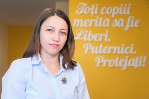 Adriana Popovici Adriana Popovici